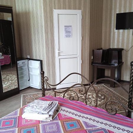 Brand House Bed & Breakfast Бостери Екстериор снимка