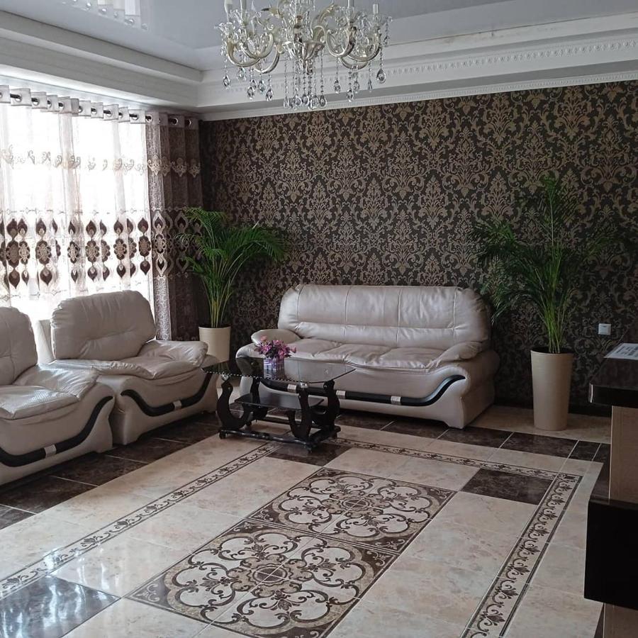 Brand House Bed & Breakfast Бостери Екстериор снимка
