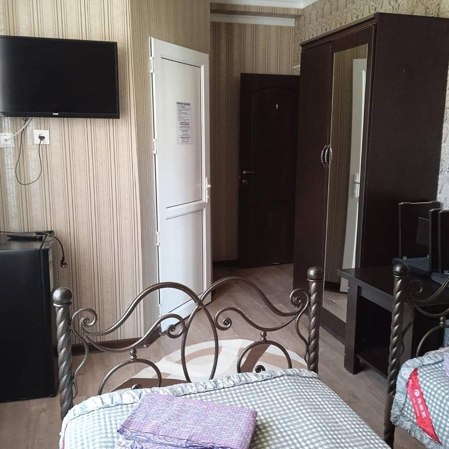 Brand House Bed & Breakfast Бостери Екстериор снимка